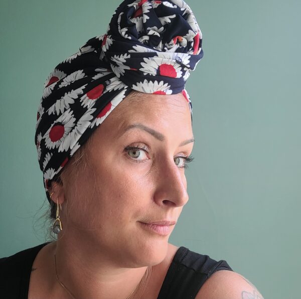 Turban Suze Red Marguerite – Image 2
