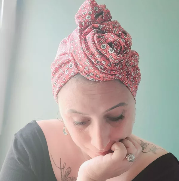 Turban Jeanne Red Flowers – Image 2